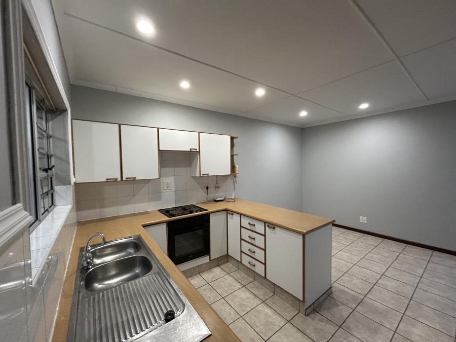 3 Bedroom Property for Sale in Abbotsford Eastern Cape